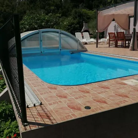 Vila Tim Near Split With Heated Pool