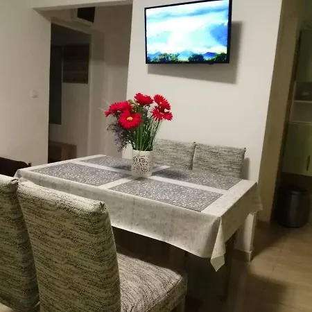 Vila Tim Near Split With Heated Pool *