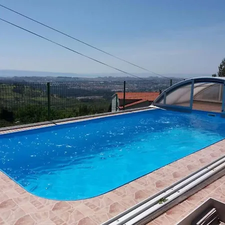 Tim Near Split With Heated Pool Vila