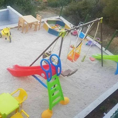 Vila Tim Near Split With Heated Pool